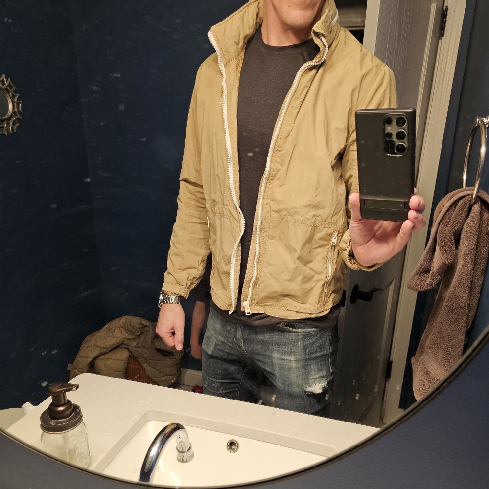 Abercrombie wind breaker jacket